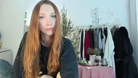 LisaIcon webcam stripchat model stream image