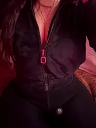 Yaraa8 webcam model stream image