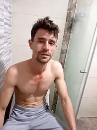 torvyHot webcam model stream image