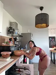 LaPetiteKim webcam stripchat model stream image