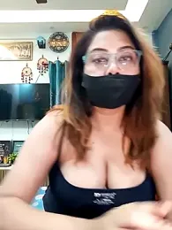 Cute-mona webcam model stream image