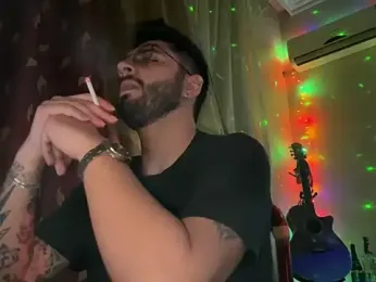 The_Oggy webcam model stream image