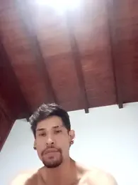 MaxHuston webcam model stream image