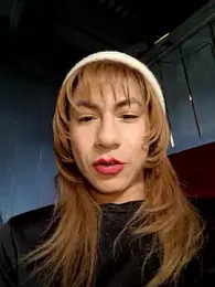 Evehamp webcam model stream image