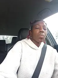 oliviaprettypussy webcam model stream image