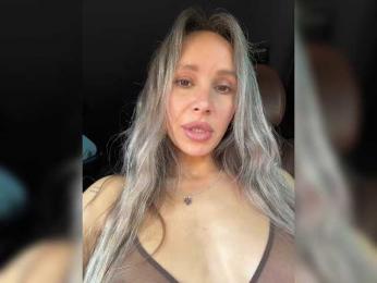 CandyViki webcam model stream image