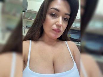 Anutka-chocolatee webcam bongacams model stream image