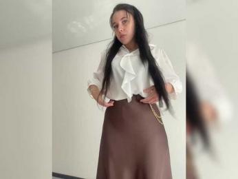 Potifays webcam bongacams model stream image