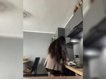 Potifays webcam bongacams model stream image