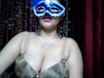 Naughtyladki webcam model stream image