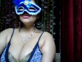 Naughtyladki webcam model stream image