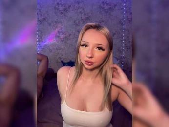 Hot_club webcam model stream image