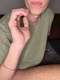 alexyourboy webcam model stream image