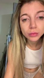 emilychannel webcam model stream image