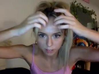 twofrens webcam model stream image