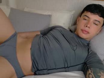 zamuel_18 webcam model stream image