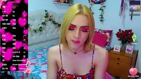 golden_girl01 webcam stripchat model stream image