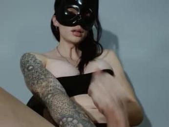 katty_l67 webcam model stream image