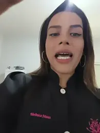 MeninaSapeca webcam model stream image