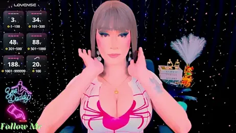 Gifted_loveLy_Dutchii webcam stripchat model stream image