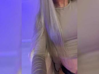 PauLiiine webcam bongacams model stream image