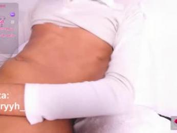 sweet_poetry webcam model stream image