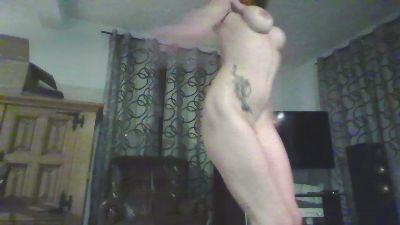 ElleestOuu webcam model stream image