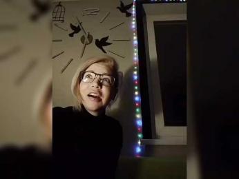 TilyTily webcam bongacams model stream image