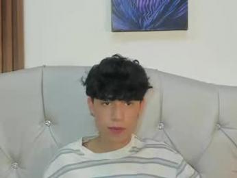 axel_evanss webcam model stream image
