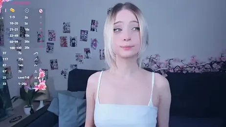 Megan--chan webcam stripchat model stream image