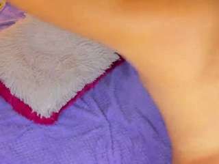 valeria-10 webcam model stream image