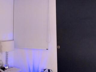 Isabel Belza webcam model stream image