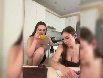 two-beauties webcam bongacams model stream image