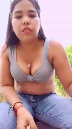 Jeans_Pee webcam cam4 model stream image