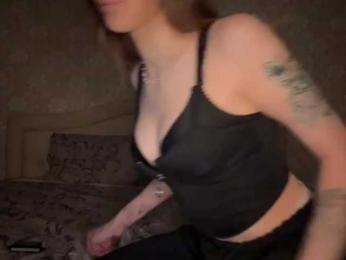 Carolinaa webcam bongacams model stream image