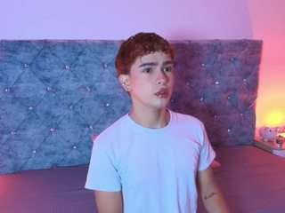 ryan-onfire webcam model stream image