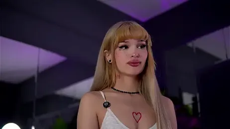 BrattyScarlet webcam model stream image