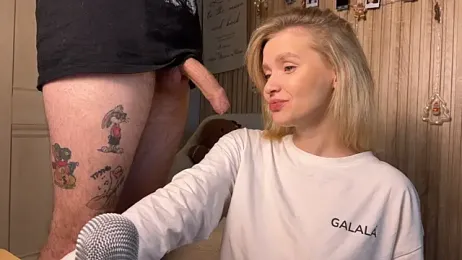 Adelovenick webcam model stream image