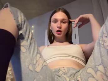 nloraaa webcam model stream image