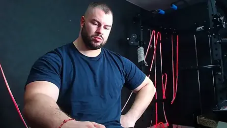 muscularjohnforuX webcam stripchat model stream image