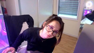 Cornetdeglaces webcam model stream image