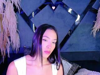 Kylie Whitee webcam model stream image