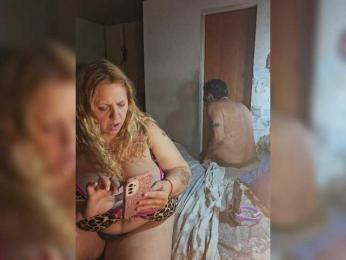 Leoncarpita webcam model stream image