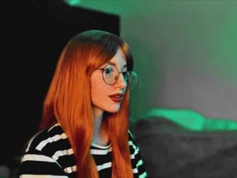 HeyAlise webcam model stream image