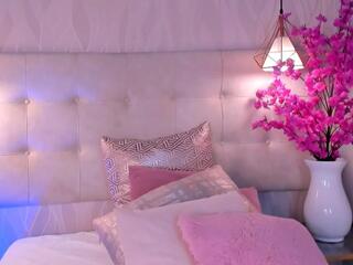 Gia Hofman webcam flirt4free model stream image