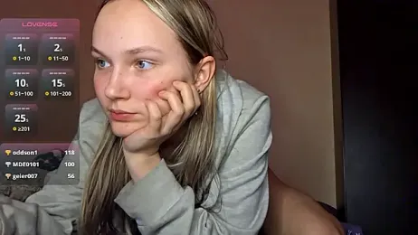 KarinRobertson webcam model stream image