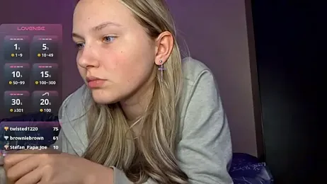 KarinRobertson webcam model stream image