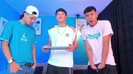 KingOfHeavens_2 webcam stripchat model stream image