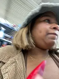 BigFineSelena webcam stripchat model stream image