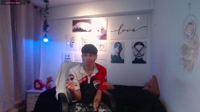 AmethystShadow webcam model stream image